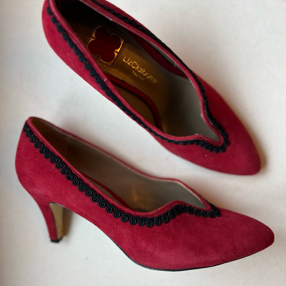 VINTAGE Suede Notched Red & Black Almond Toe Pumps